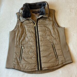 Johnston & Murphy Puffer Vest Faux Fur Trim Medium